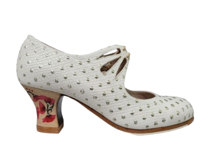 Flamenco Shoes from Begoña Cervera. Cordonera Calado