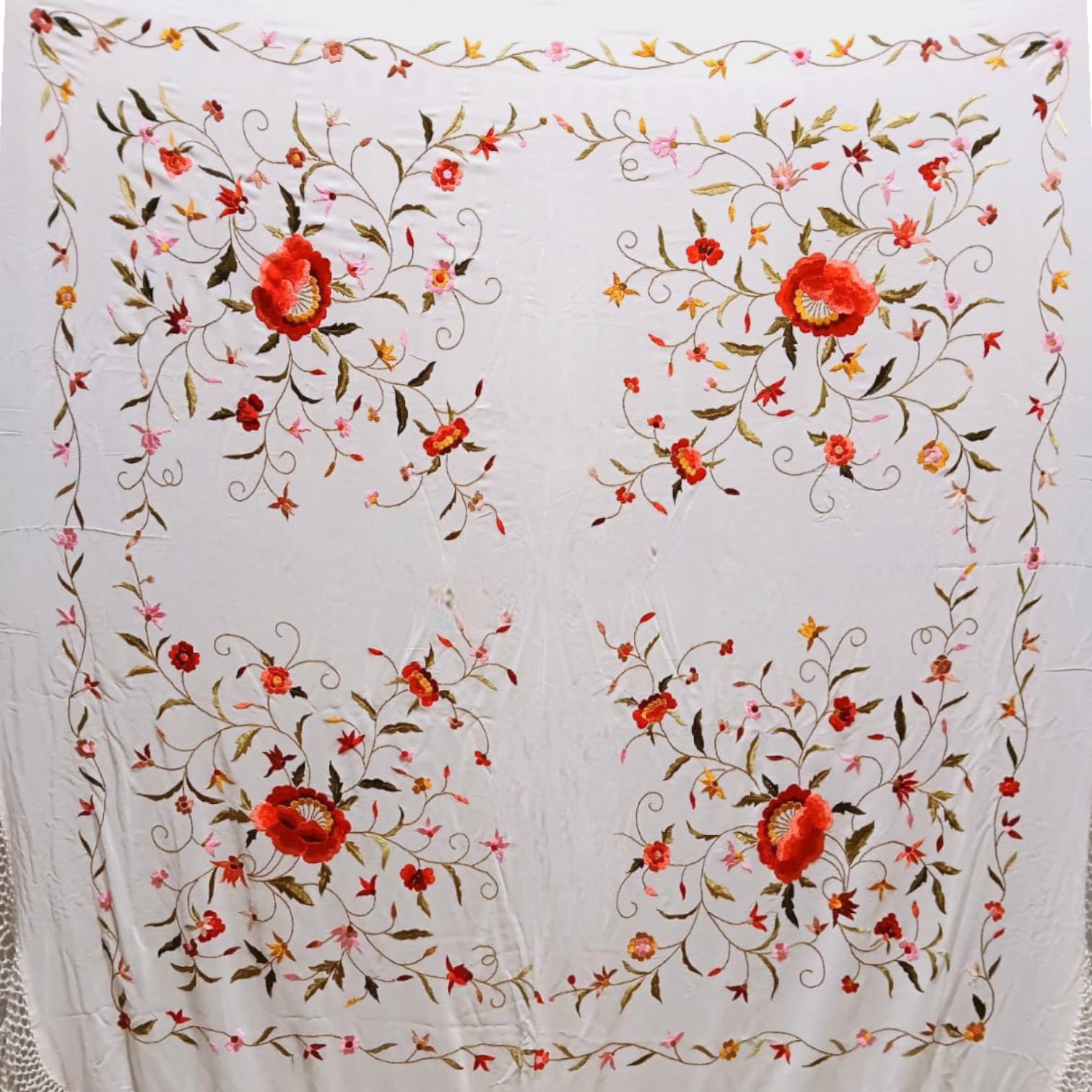 手製刺繍ショ－ル天然シルク製. Ref. 1010621MRFLCLRS