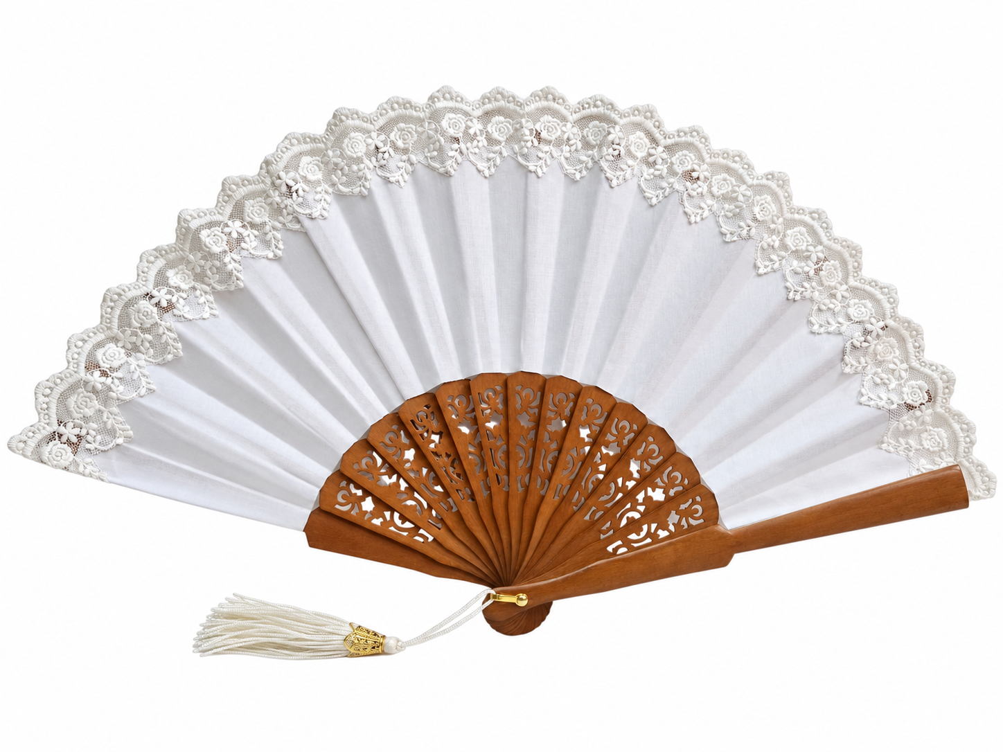 Bride's fan in ivory lace with hazelnut carved wood
