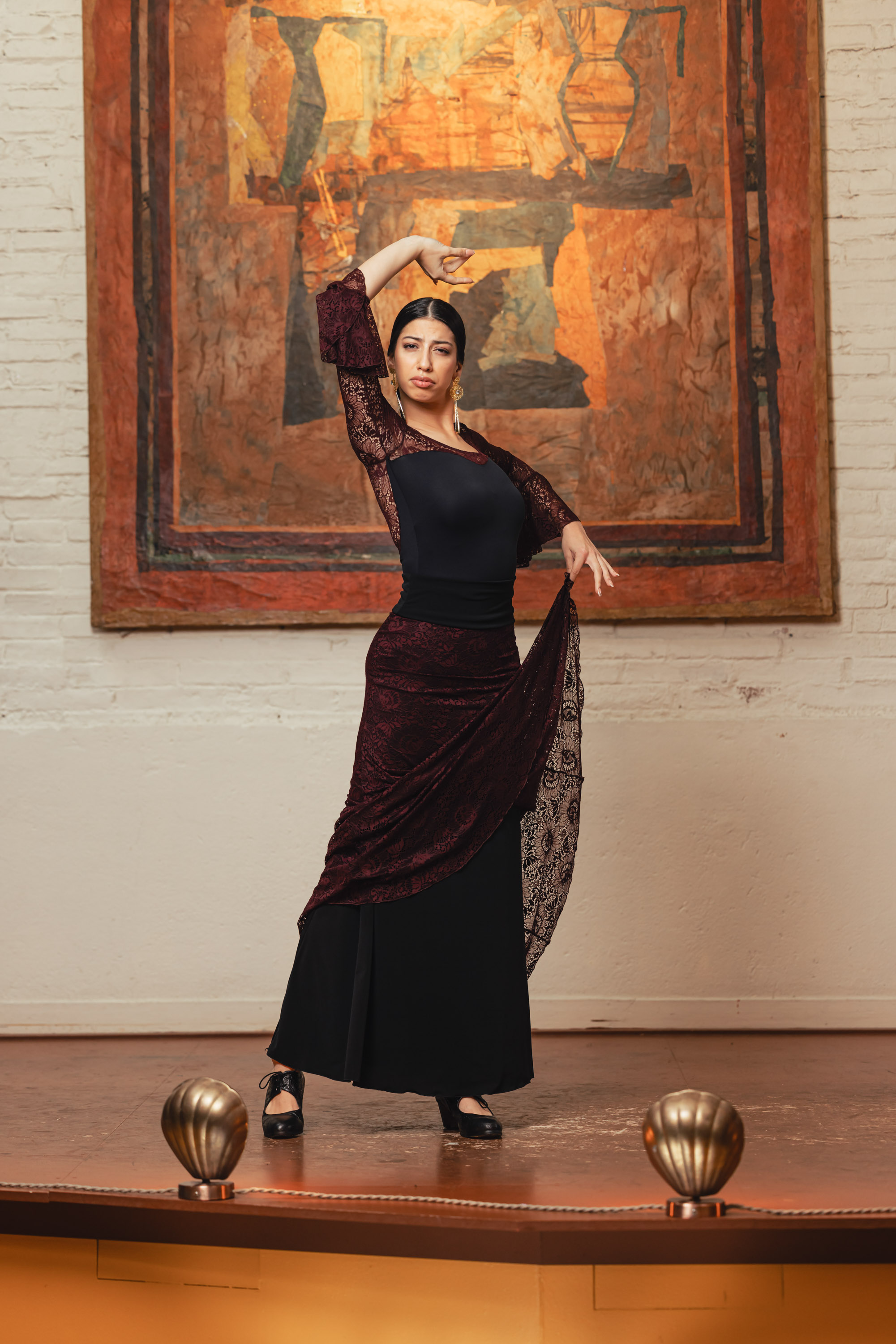 レースとストレッチ素材のフラメンコダンススカートベヘール。ダベダンス