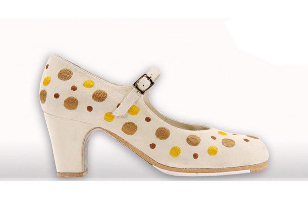 Zapato Flamenco Begoña Cervera. Topos Bordados