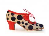 Flamenco Shoes from Begoña Cervera. Model: Malena 140.496€ 50082M103